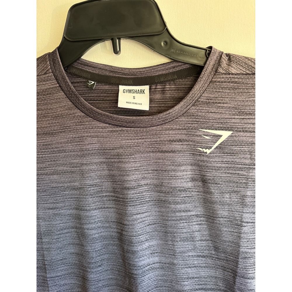 Gymshark Training T-Shirt Gray Striped Athletic Gym ActivewearWorkout Mens Small - Picture 2 of 6